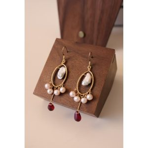 Burgundy Pearl Whisper Earring